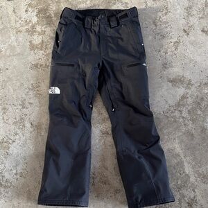 The North Face Black Winter indulated, dry vent pants